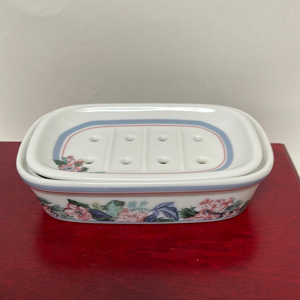 Vintage Laura Ashley 2 pc ceramic soap dish floral graphic print pastel …